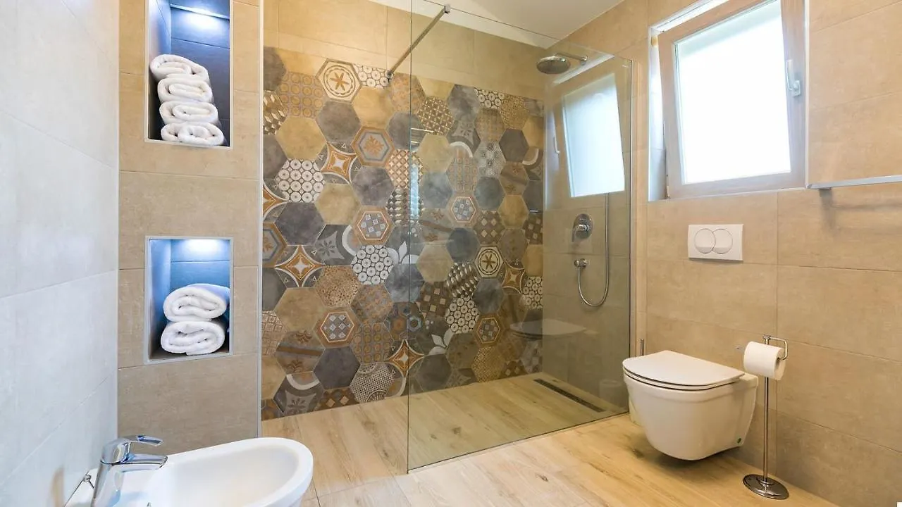Villa Keli Ferenci 0*,  Croatia