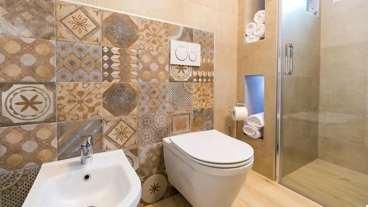Villa Keli Ferenci Guest house